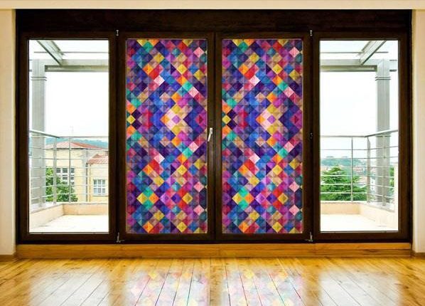 برچسب‌های شیشه‌ای رنگی