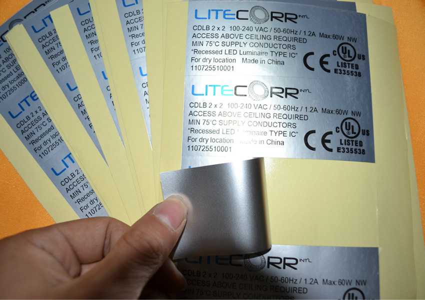 چاپ لیبل متالایز نقره‌ای